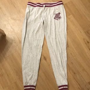 Women’s Harry Potter jogger pants size XL.